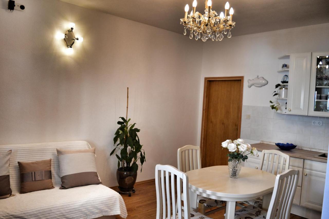 Apartment Nikolic Kaštela Εξωτερικό φωτογραφία